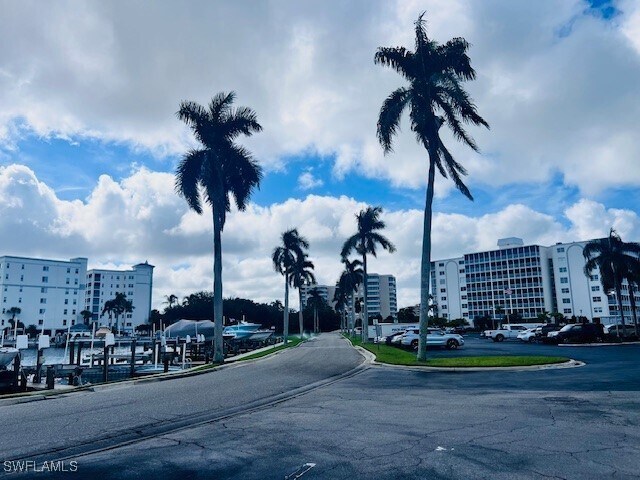 Building Photo - 5 Bluebill Ave