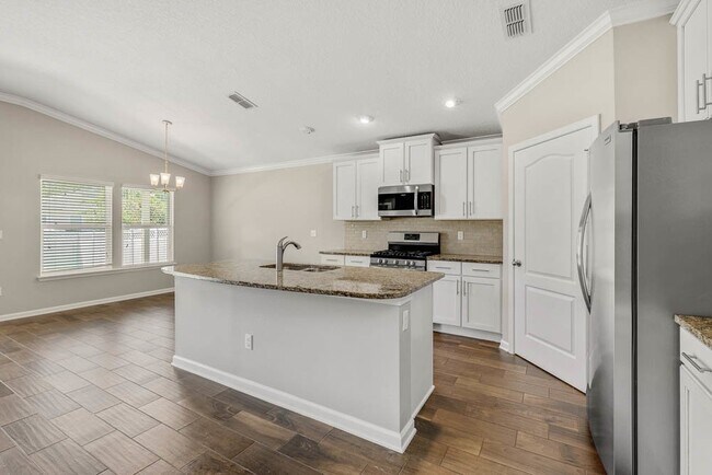 Building Photo - Aberdeen community