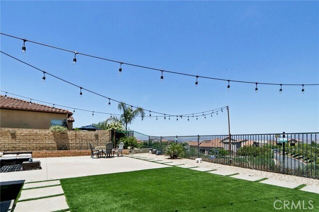 Building Photo - 25220 Golden Maple Dr