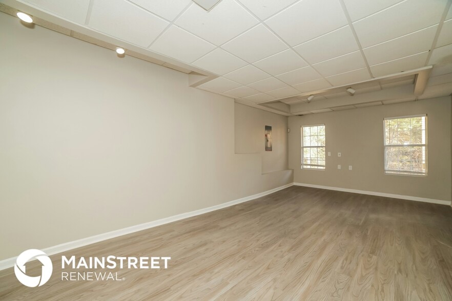 Building Photo - 90 Nellie Brook Dr SW