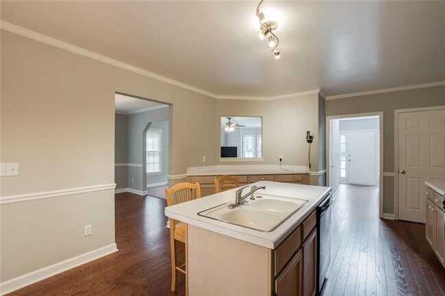 Building Photo - 1489 Justin Dr