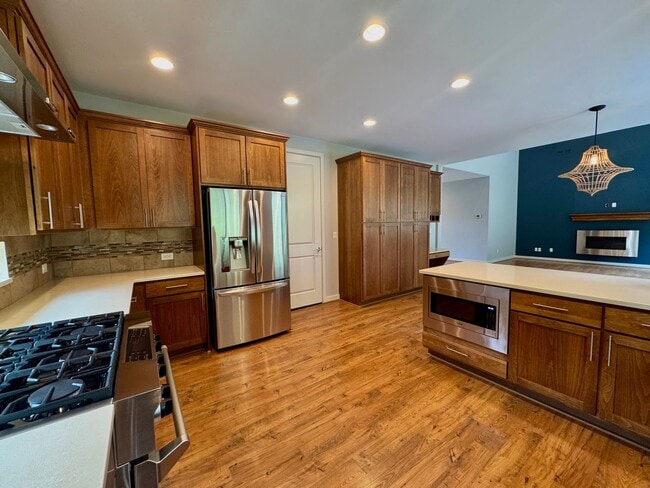 Building Photo - Stunning Bainbridge Island 4 bedroom home....available now!
