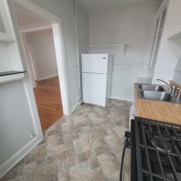 Building Photo - 1611 Hampton Blvd