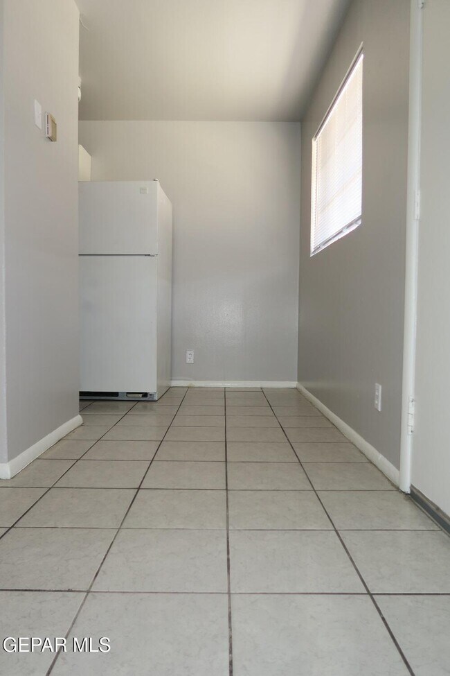 Building Photo - 4023 Thomason Ave