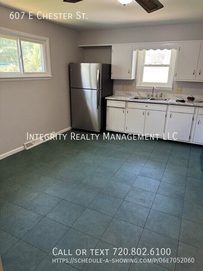 Building Photo - 607 E Chester St