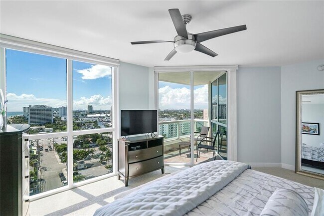Building Photo - 101 S Fort Lauderdale Beach Blvd