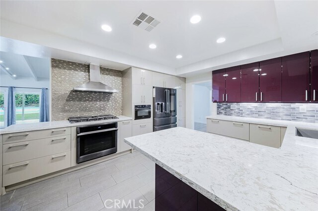 Building Photo - 5817 Lockhurst Dr