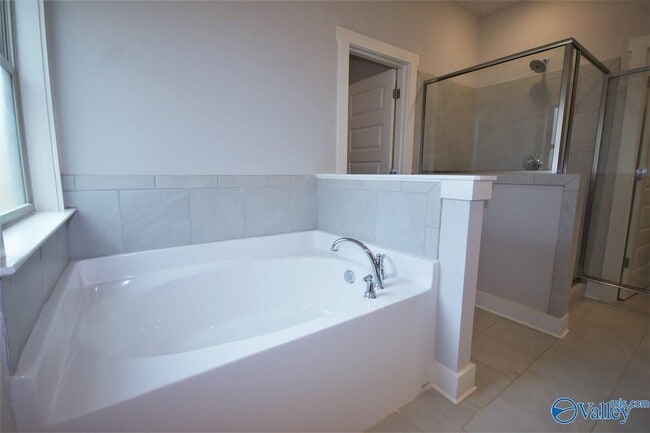 Building Photo - 12 Silky Oak Cir SW