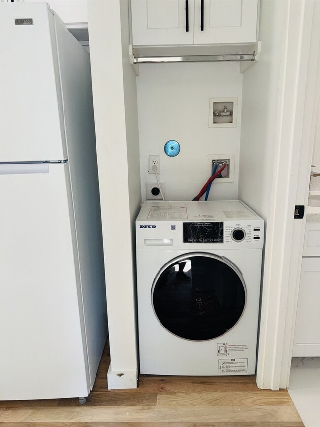 Building Photo - 1235 W Gray St