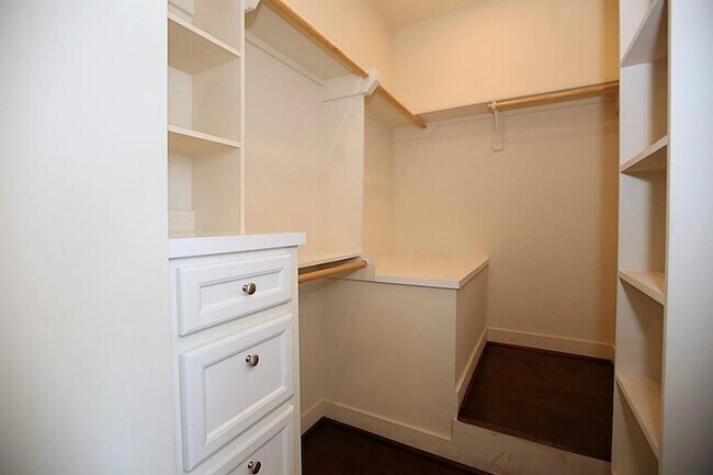 Building Photo - 1019 Bonner St