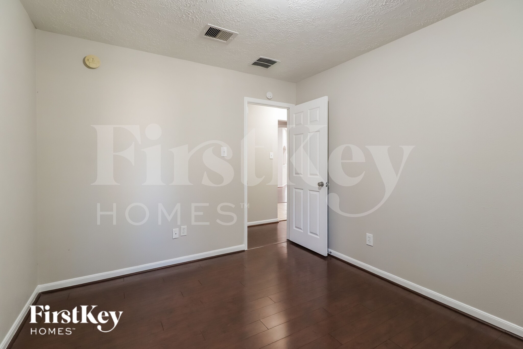 Building Photo - 27 S Misty Canyon Pl