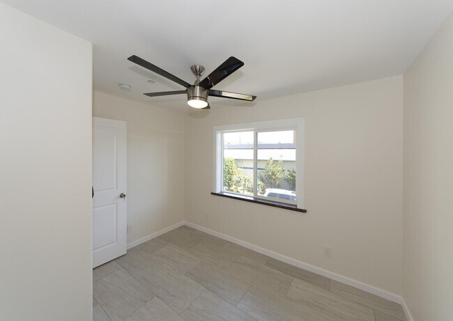 Building Photo - 1068 Kinau St
