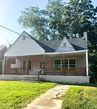 Building Photo - 3 Bedroom / 1 bath home, move in Ready!