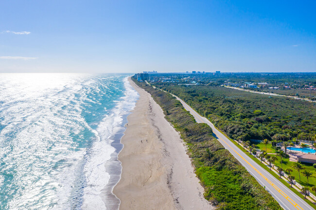 Building Photo - 774 Seaview Dr
