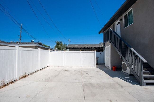 Building Photo - 4826 33rd St