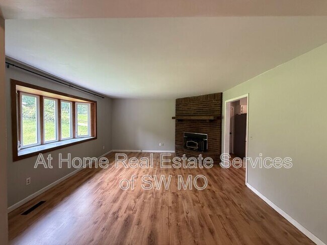 Building Photo - 6124 S Farm Rd 131