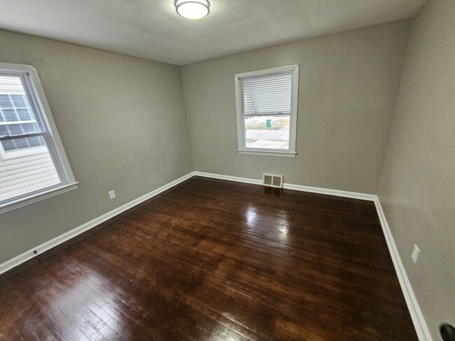 Building Photo - 19807 Gardenview Dr