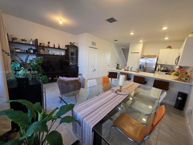 Building Photo - 23337 SW 128th Ave