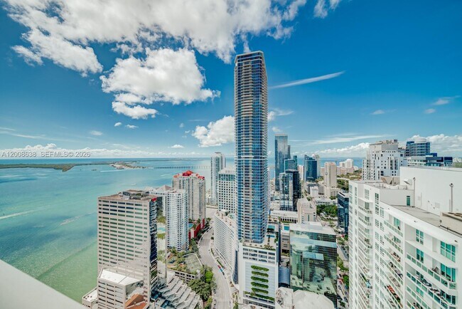 Building Photo - 950 Brickell Bay Dr