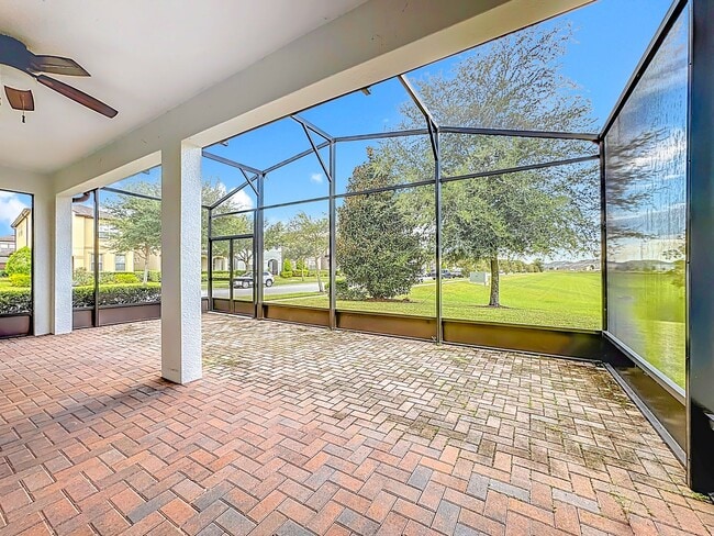 Building Photo - Executive Home with 5 bedrooms / four 1/2 ...