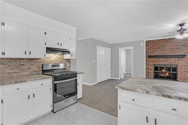 Building Photo - 4906 Wolverton Dr