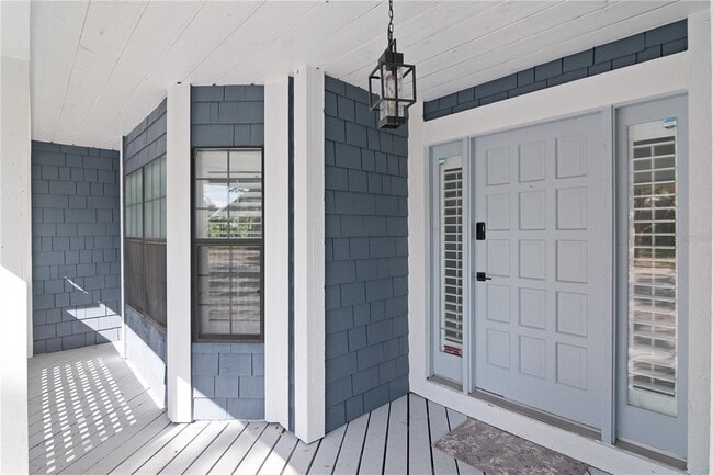 Building Photo - 4202 Deepwater Ln