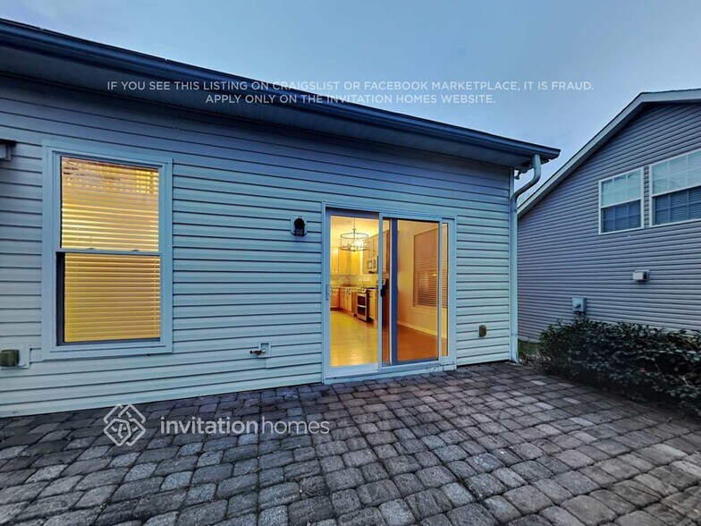 Building Photo - 3814 Planters Watch Dr