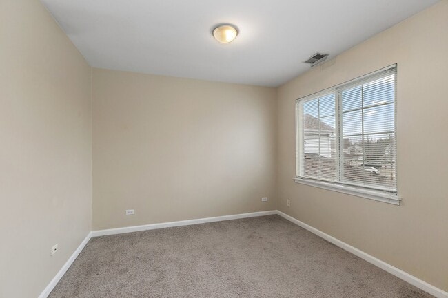 Building Photo - 240 Camel Bend Ct