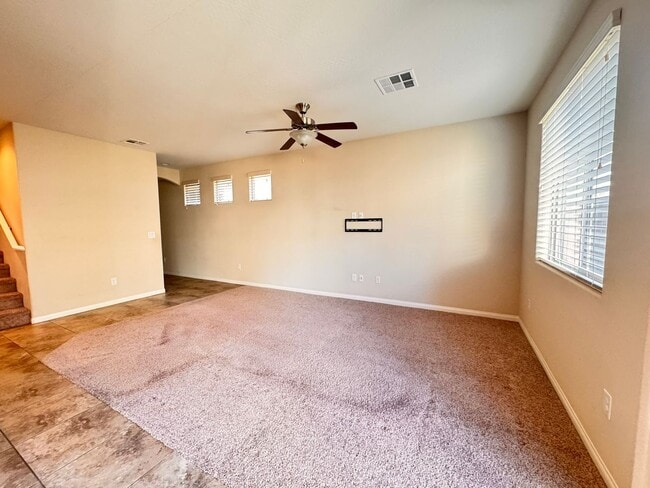 Building Photo - Beautifu 2 Story 4 bedrooms 2.5 baths located in Mountain Edge Southwest