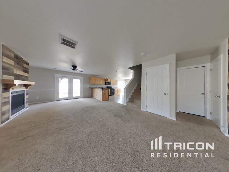Building Photo - 147 Kestrel Dr