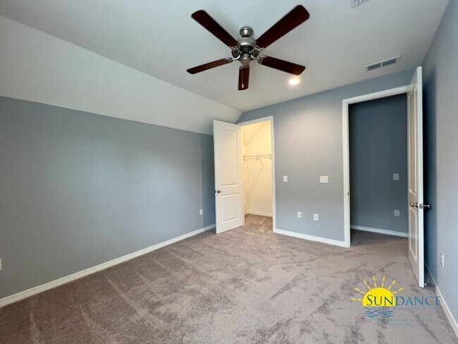 Building Photo - 162 Creve Core Dr