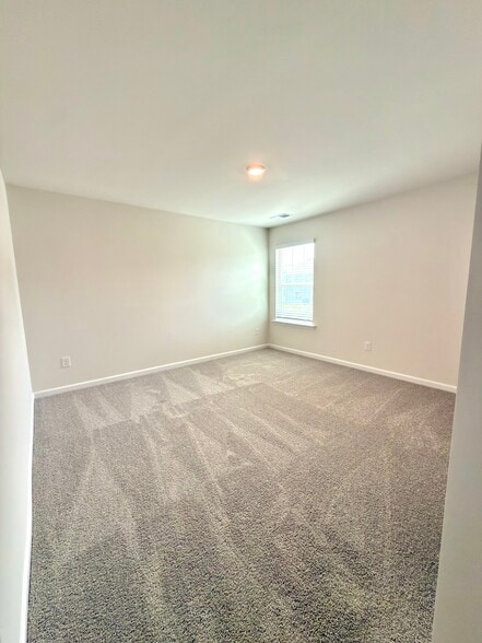 Building Photo - 123 Pecan Grove Ln