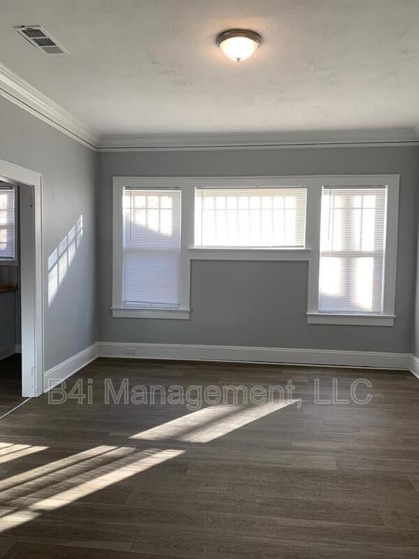 Building Photo - 409 Whitesville Rd
