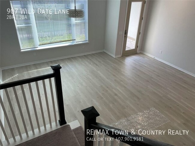 Building Photo - Griffin Park Townhome in Lake Mary