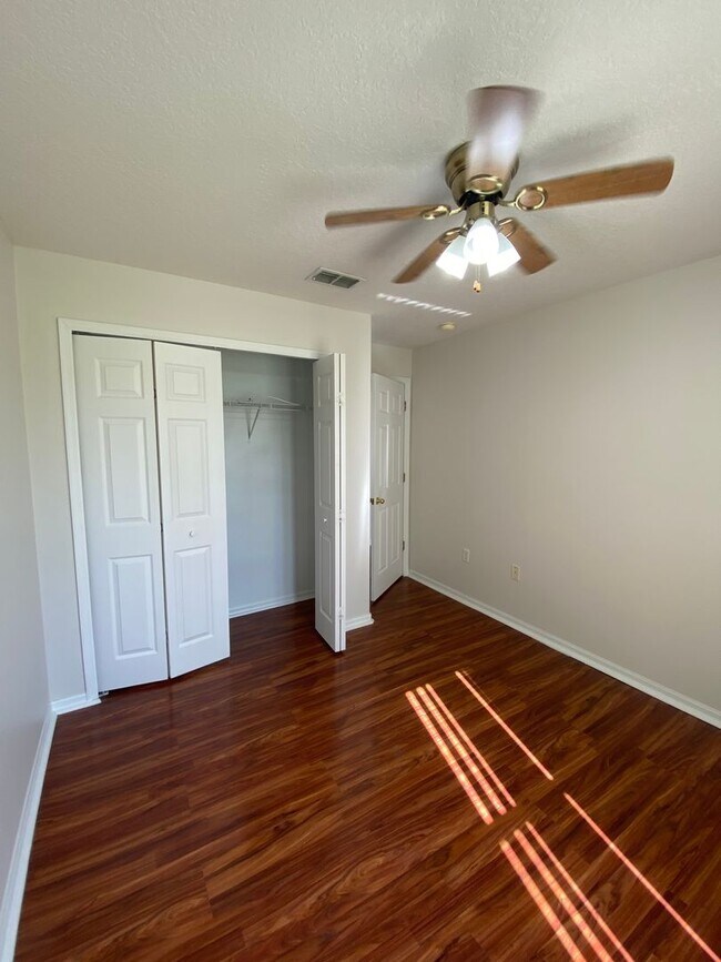 Building Photo - 434 Cassia Dr