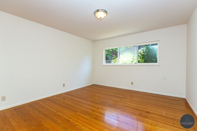 Building Photo - 153-155 Peralta Avenue
