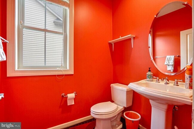 Building Photo - 42229 Majestic Knolls Dr