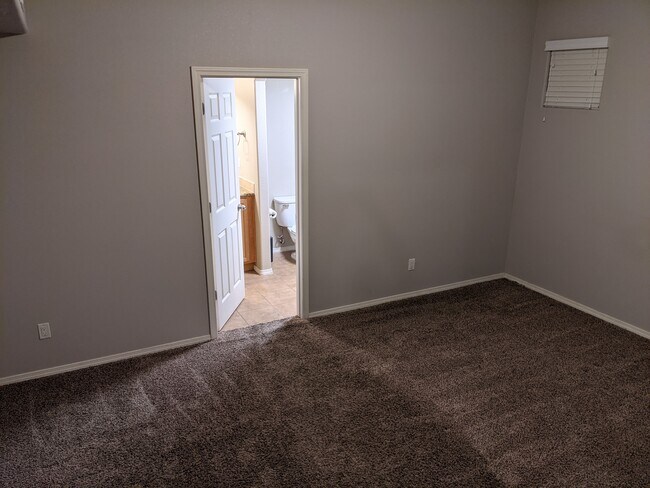 Building Photo - 11000 Calandrias St NW