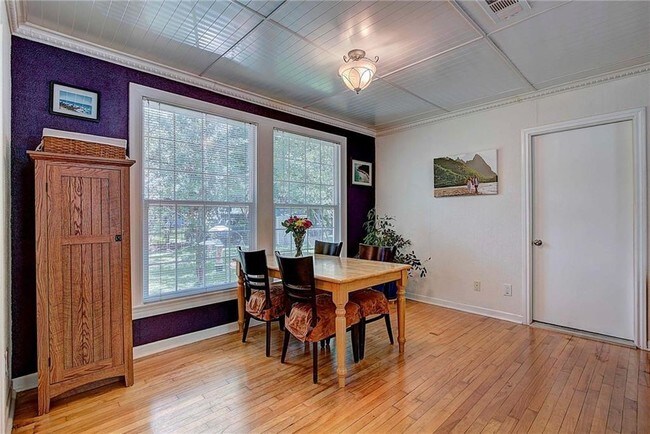 Building Photo - 1803 Romeria Dr
