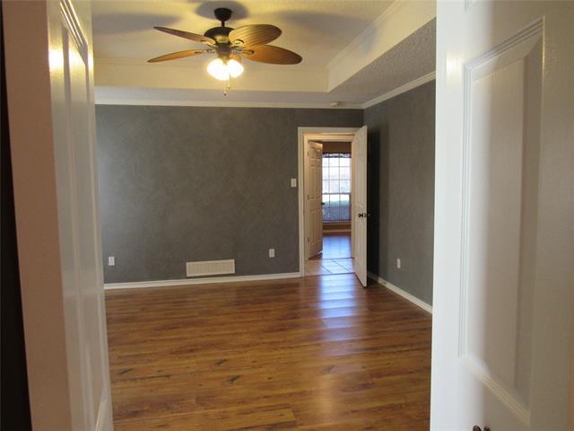 Building Photo - 2312 Blue Cypress Dr