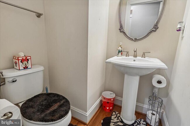 Building Photo - 25128 Deerhurst Terrace