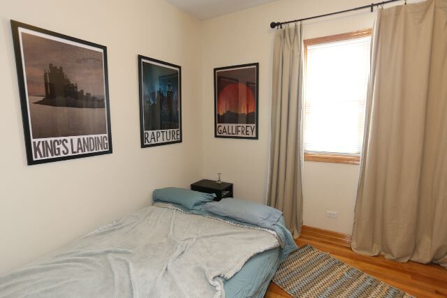 Building Photo - 929 W Wolfram St