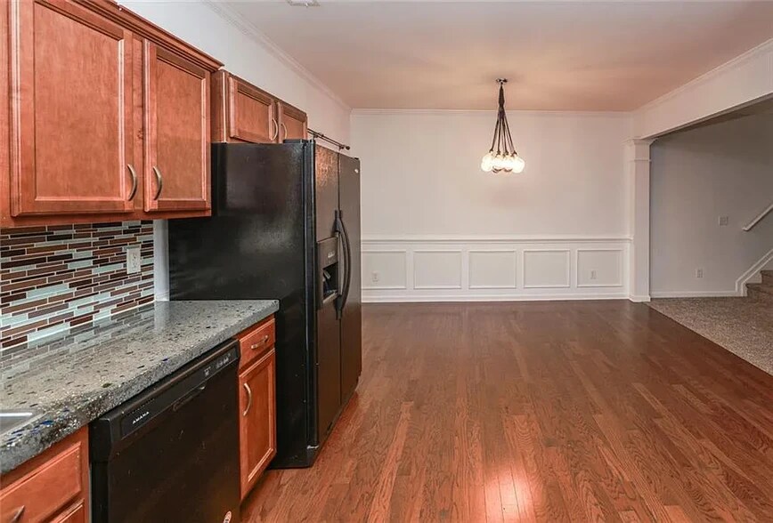 Kitchen - 5260 Sherwood Way