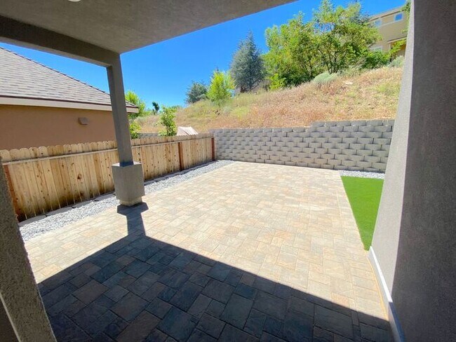 Building Photo - Built 2023 NW Reno 3 Bedroom House - Downs...