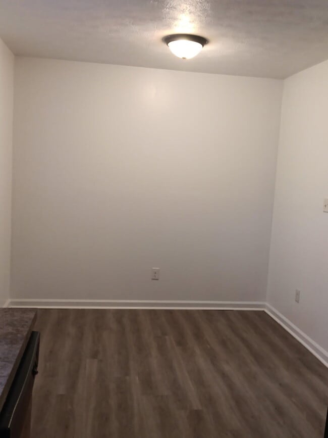 Building Photo - 2002 Brooklyn Blvd