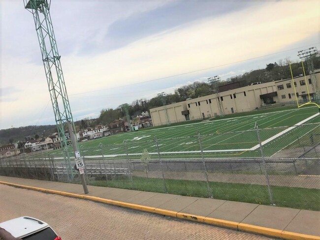 Building Photo - Marwood Avenue 537