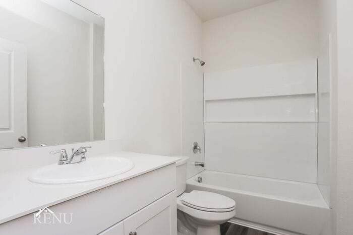 Building Photo - 6016 Mojave Dr