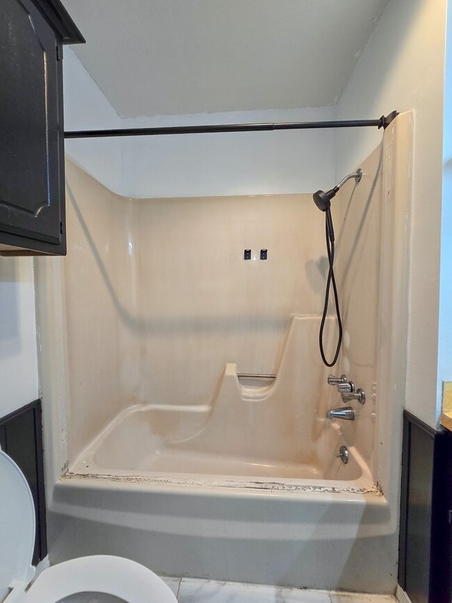 Building Photo - 3 Bedroom 2 Bath home in Shawnee!