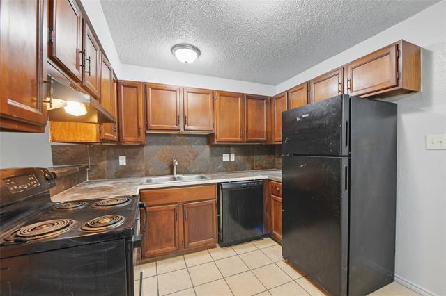 Building Photo - 4923 Miller Ave