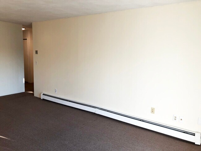 Building Photo - 395 Merrimack St